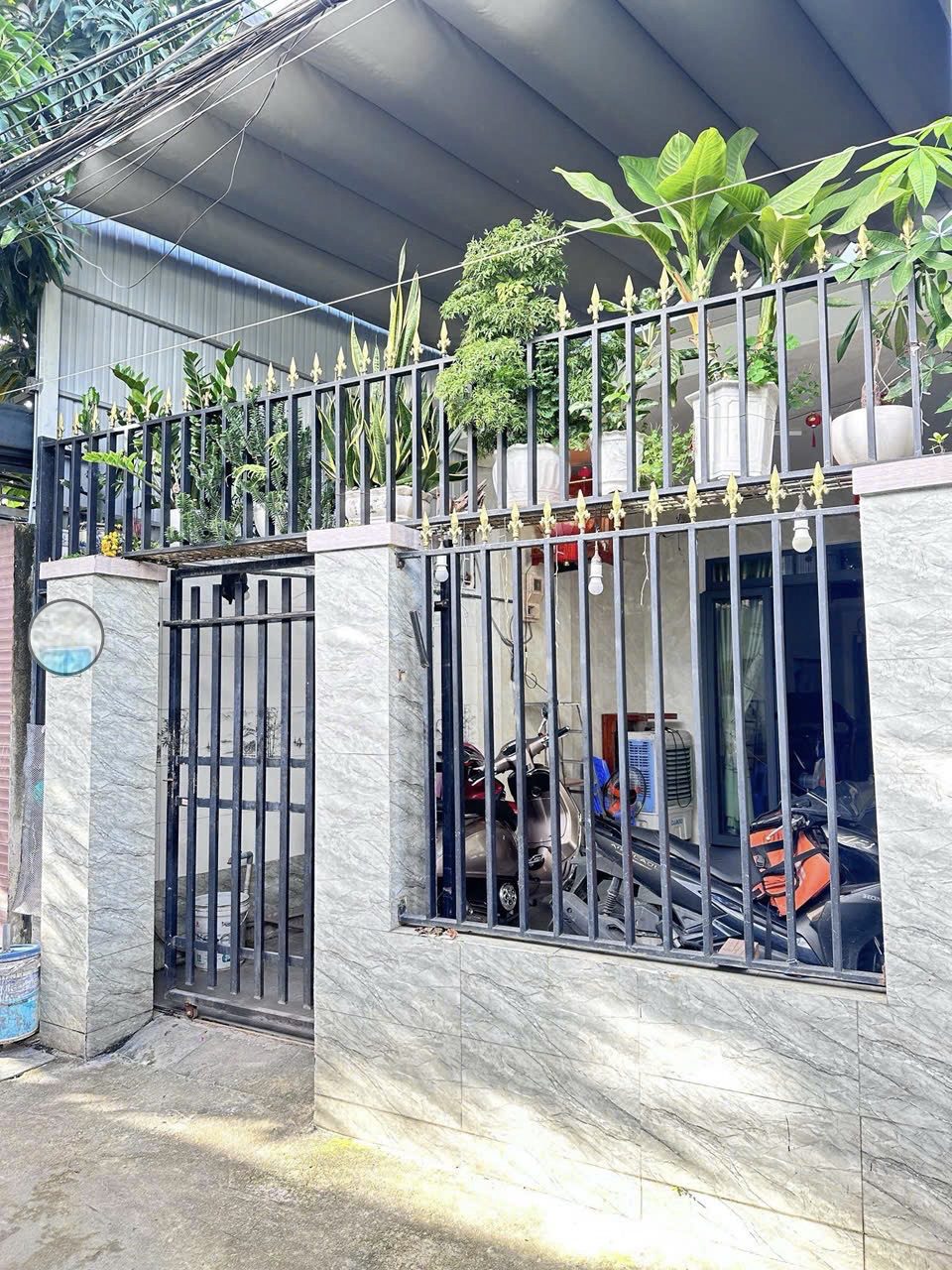 Nhà kiệt ô tô Lương Thế Vinh, 6100