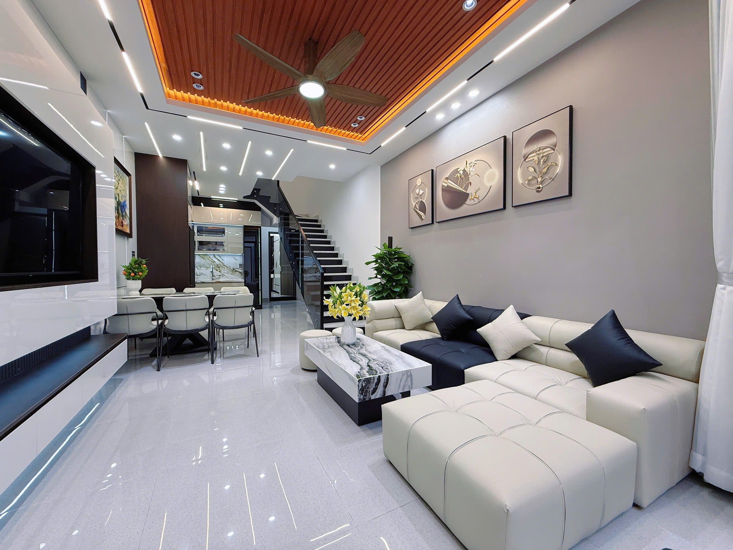 Nhà 3 tầng kiệt Ông Ích Khiêm, Hải Châu, 5950