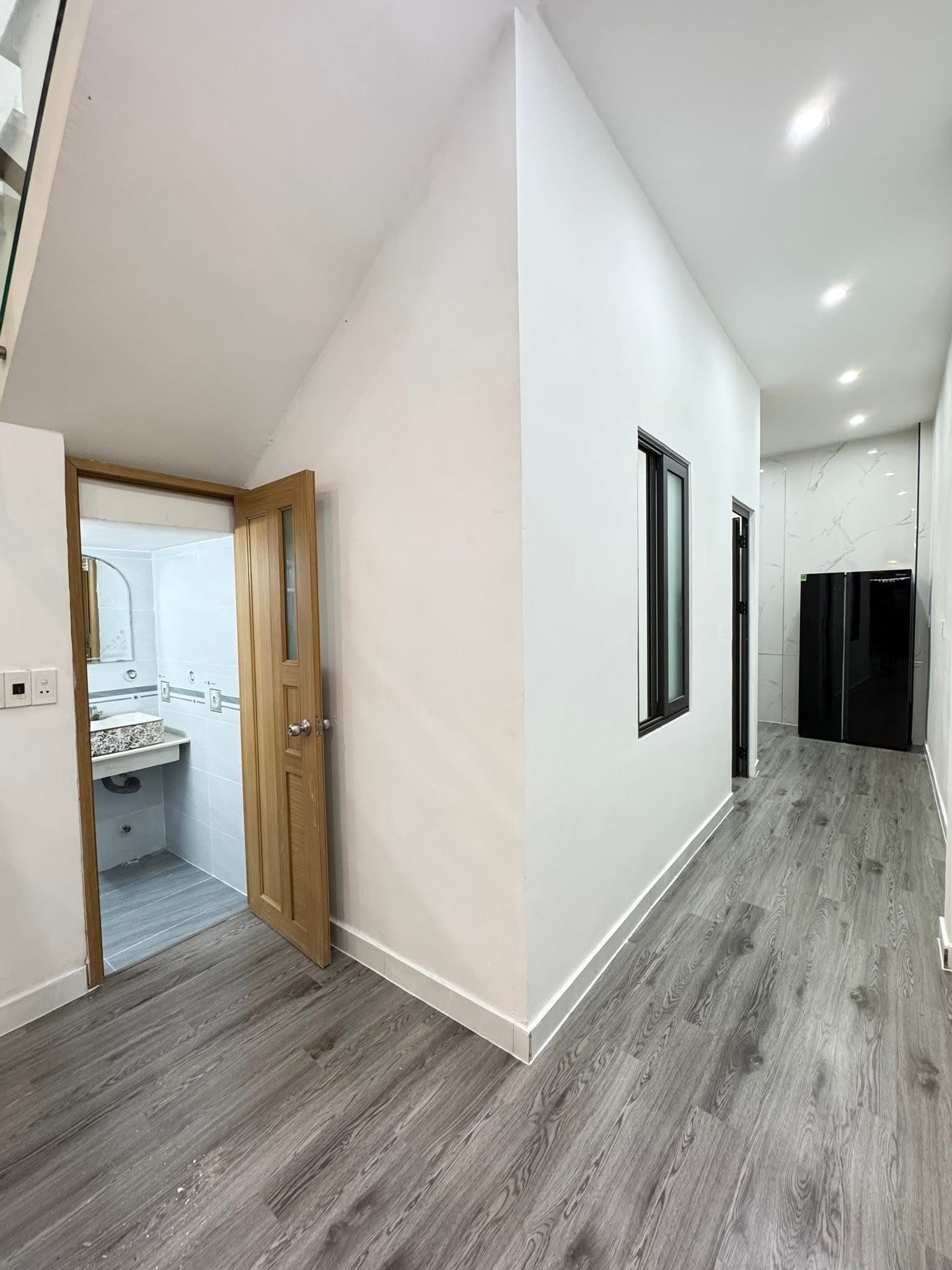 Nhà 2 tầng kiệt Hoàng Diệu, Hải Châu, 68mv, 4650