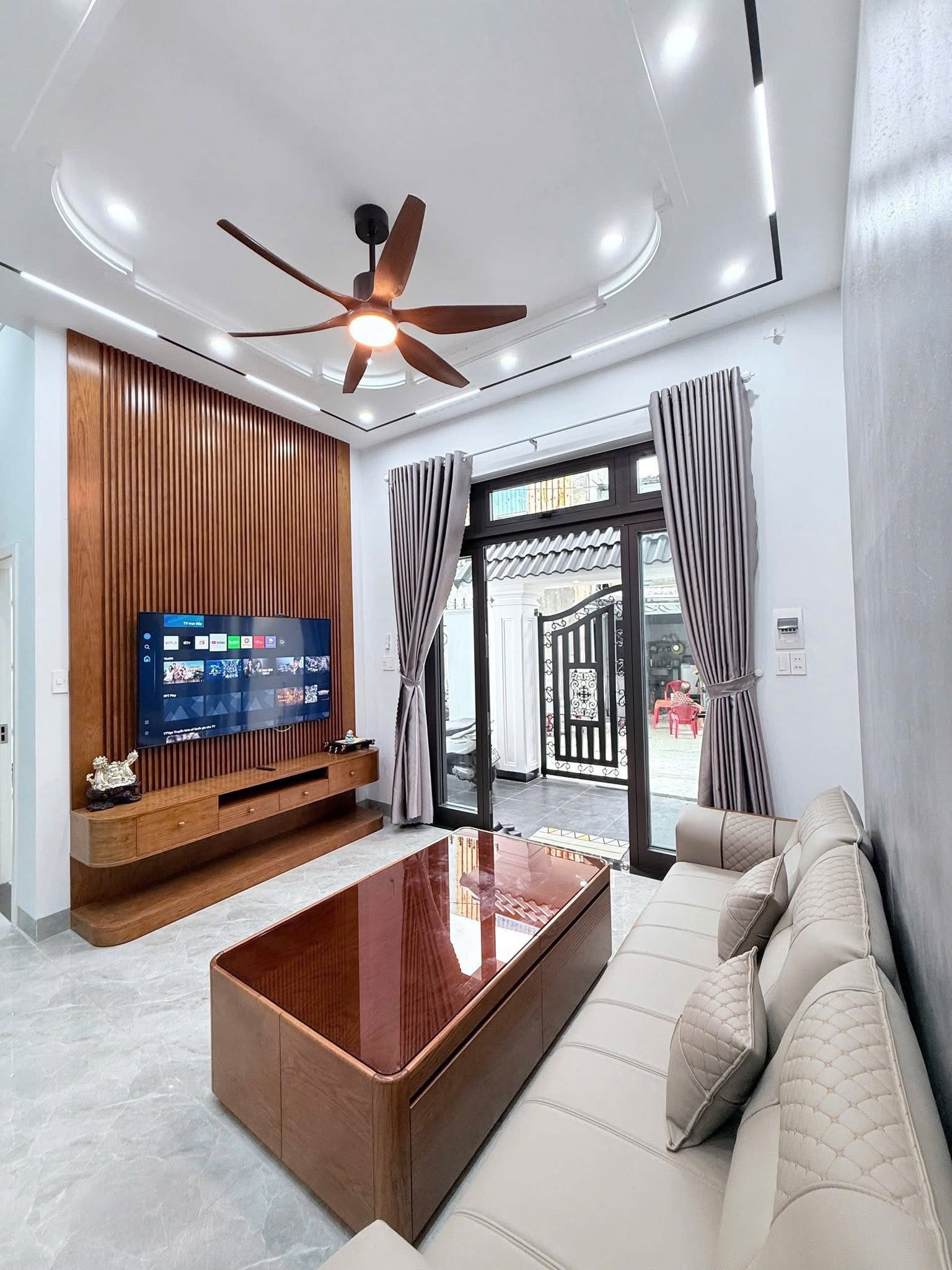 Nhà 2 tầng kiệt ô tô Tô Hiệu, 60mv, 4950