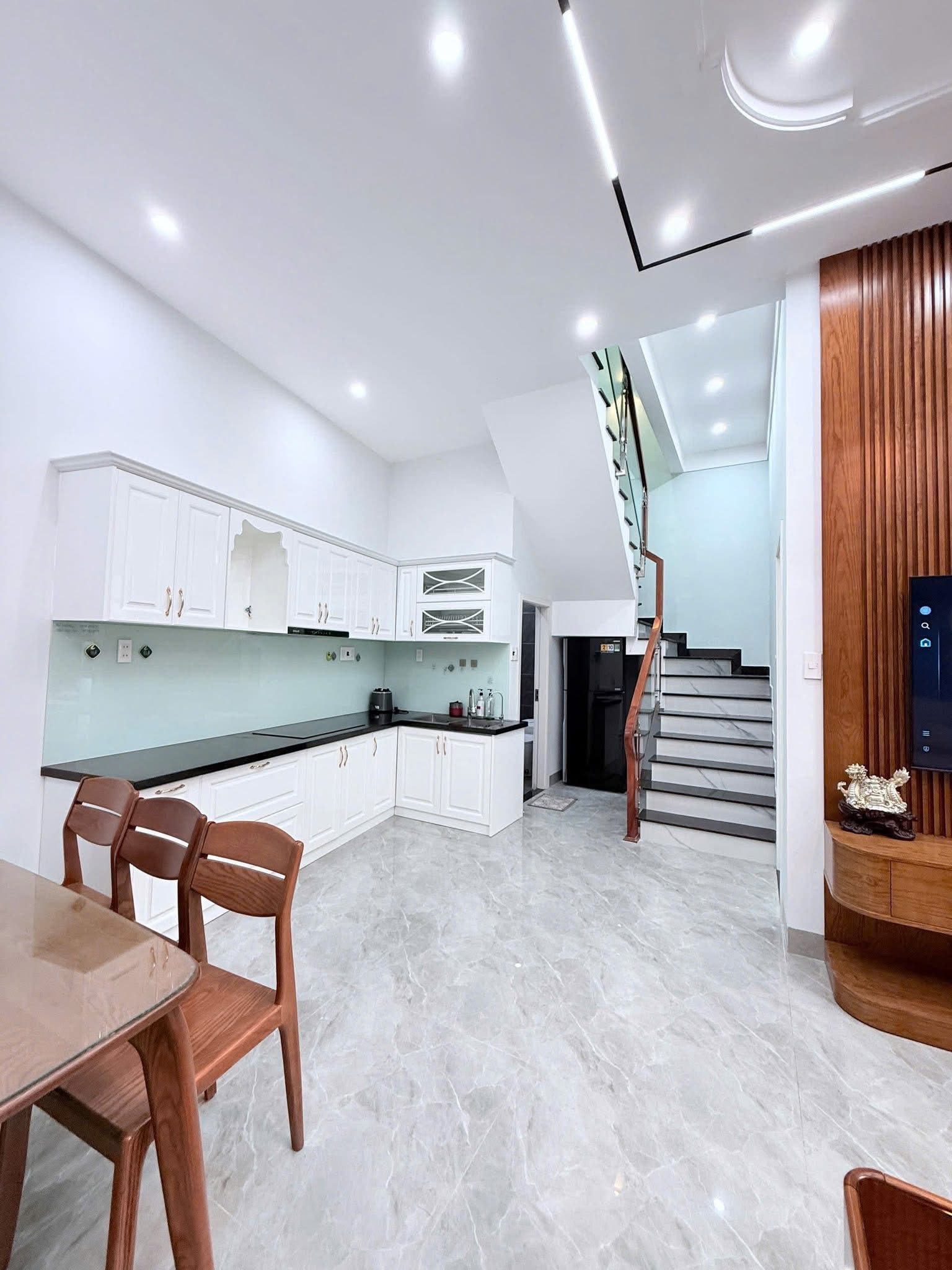 Nhà 2 tầng kiệt ô tô Tô Hiệu, 60mv, 4950