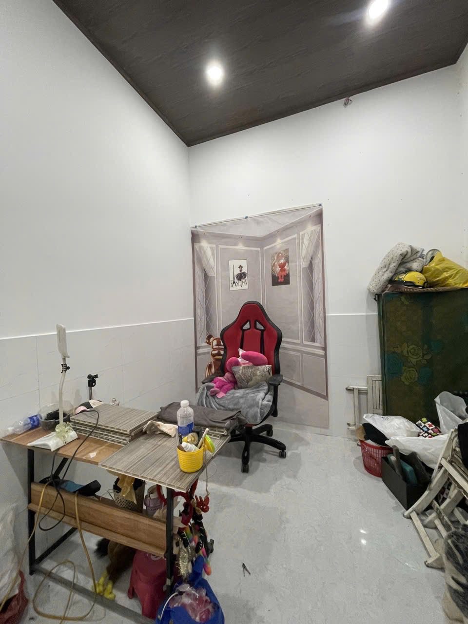 Nhà mới xây kiệt ô tô Nam cao, 70mv, 2800