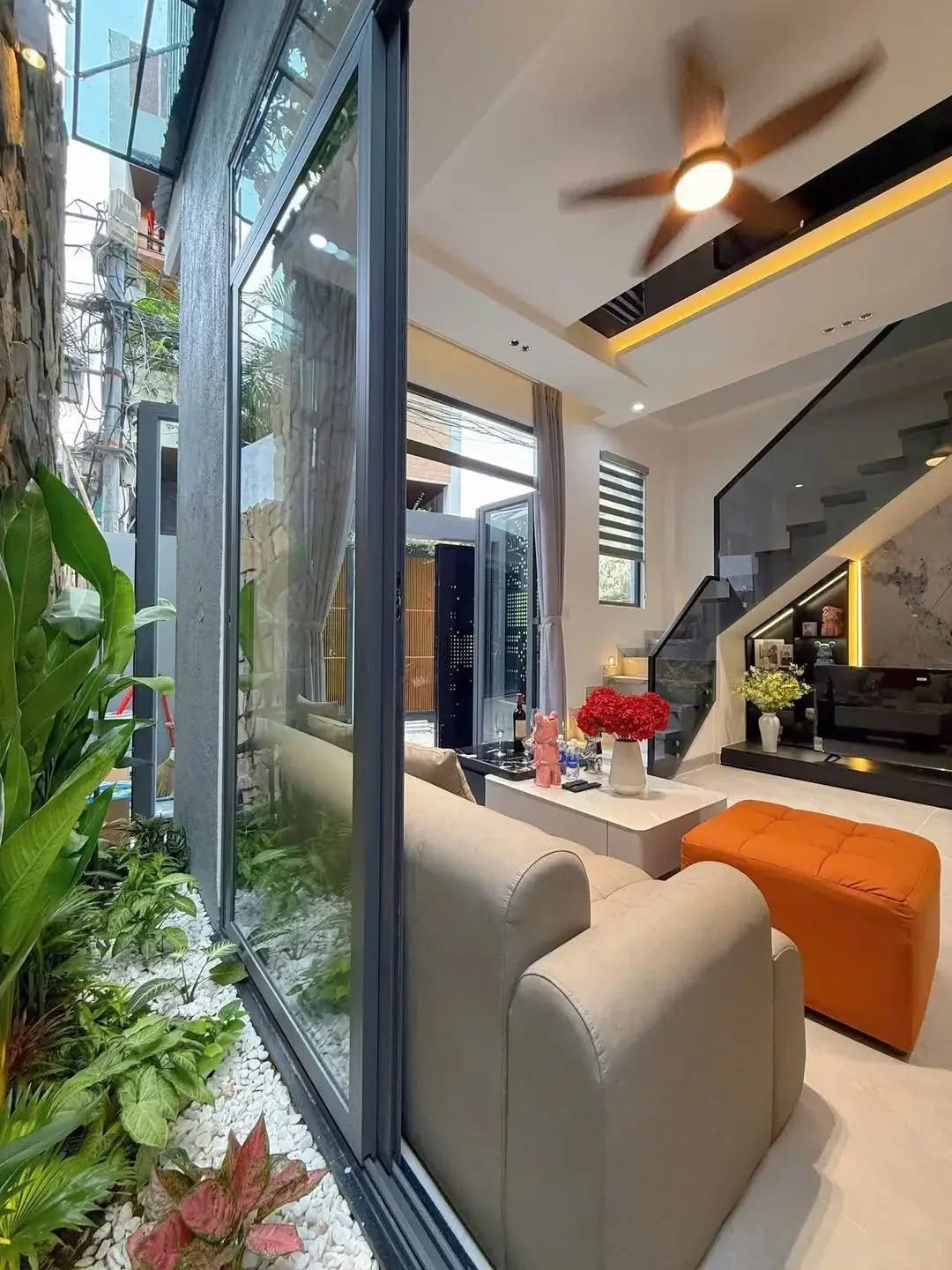 Nhà 3 tầng kiệt ô tô Hồ Tương, 54mv, 5280