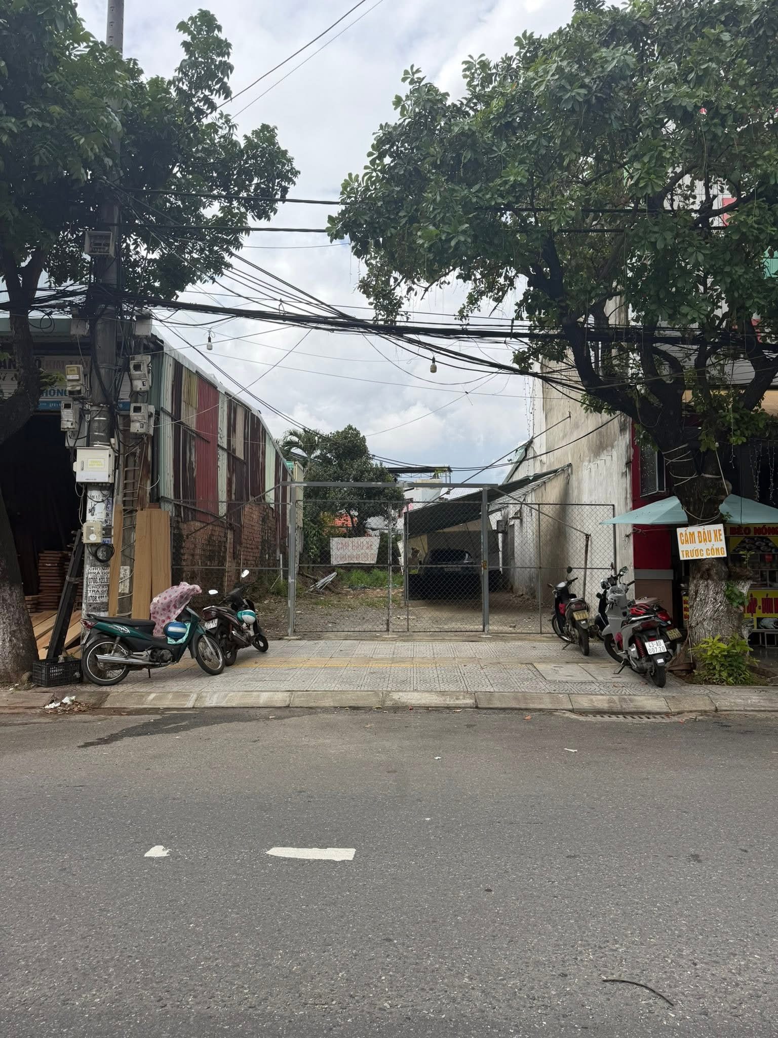 Đất mặt tiền Ông ích đường, 240, 16ty5,