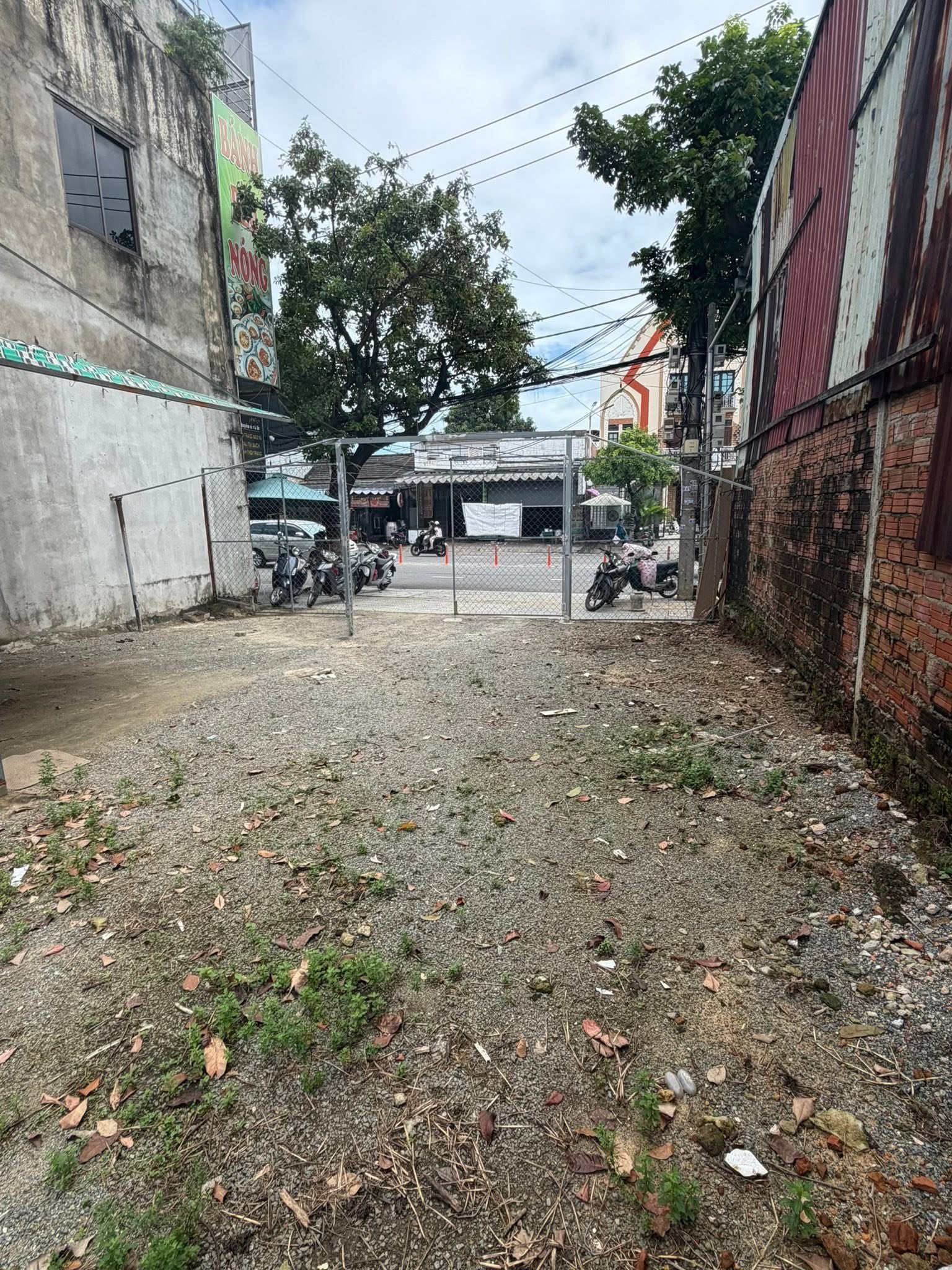 Đất mặt tiền Ông ích đường, 240, 16ty5,