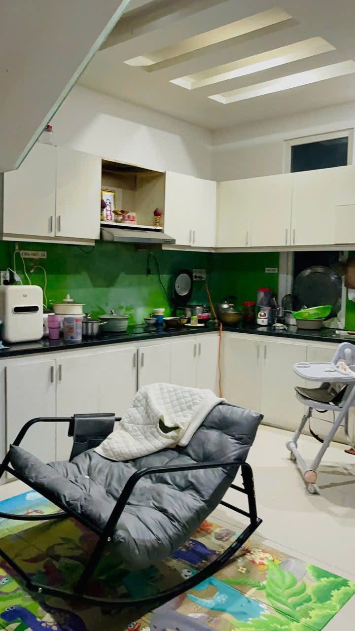 Nhà 3 tầng mặt tiền Nguyễn Xí, Liên chiểu, 100mv, 7500