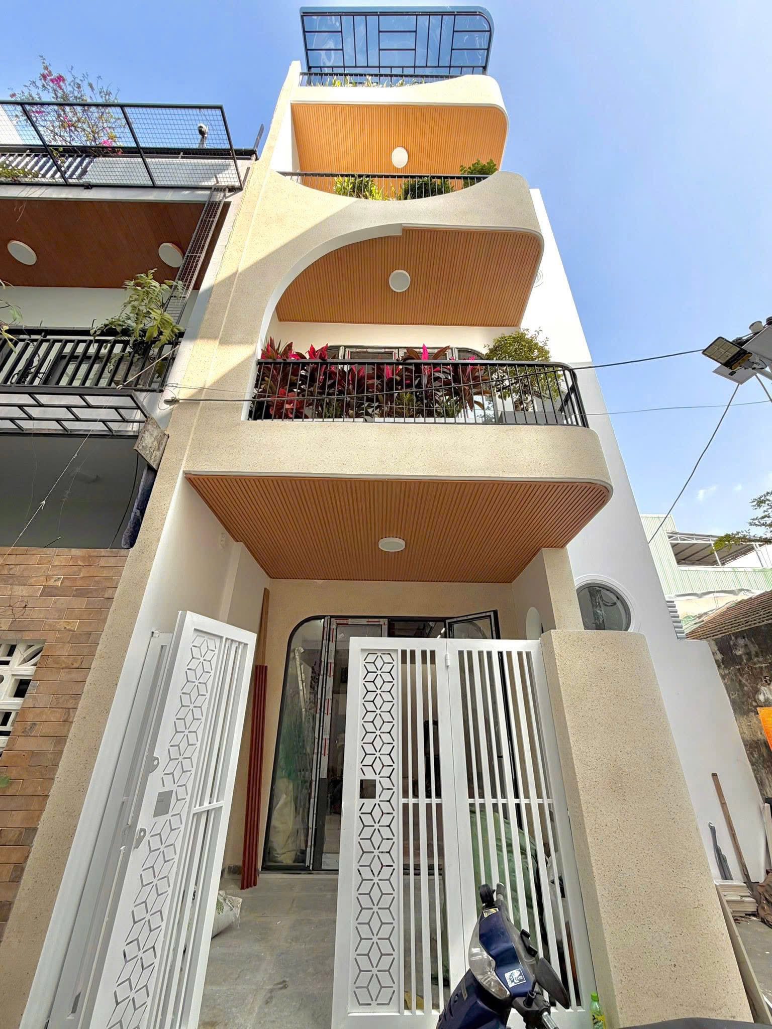 Nhà 4 tầng kiệt ô tô Dương Thưởng, Hải châu,