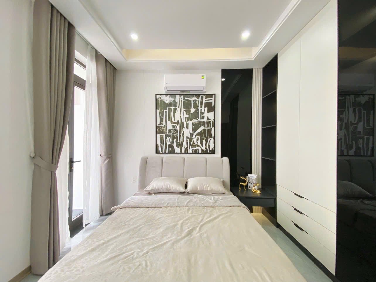 Nhà 3 tầng mặt tiền Tiên Sơn, Hải châu, 8500