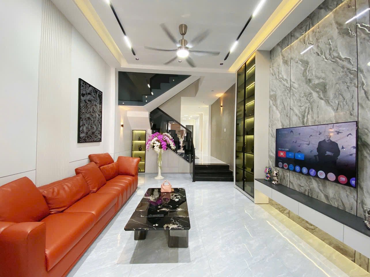 Nhà 3 tầng mặt tiền Tiên Sơn, Hải châu, 8500