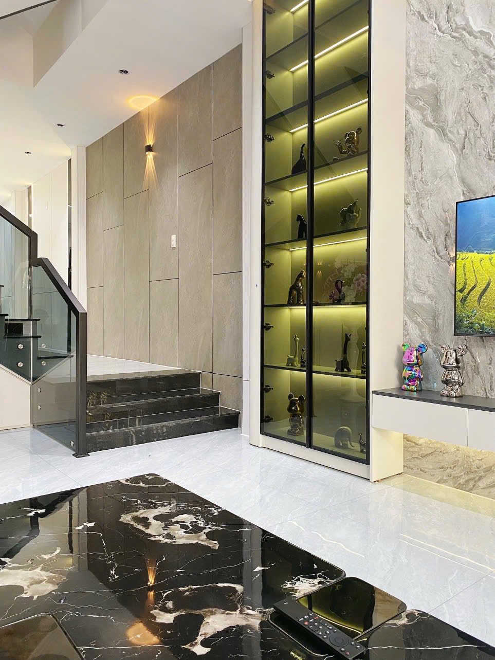 Nhà 3 tầng mặt tiền Tiên Sơn, Hải châu, 8500