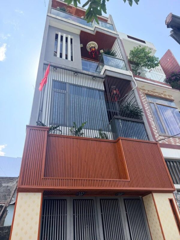 Nhà 4 tầng kiệt ô tô Tôn Đản, 5350