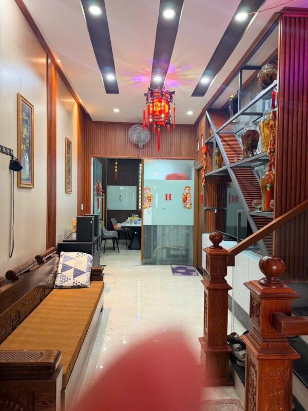 Nhà 4 tầng kiệt ô tô Tôn Đản, 5350