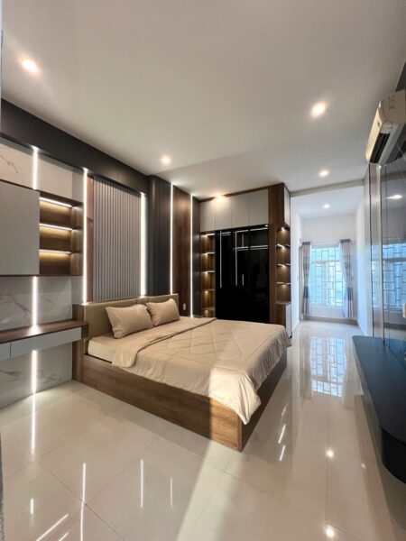 Nhà 3 tầng mặt tiền Phạm Đình Hổ, 11ty4