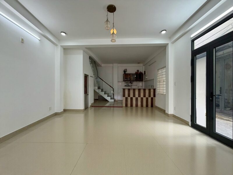 Nhà 2 tầng 2 mặt kiệt Hàm Nghi 3900