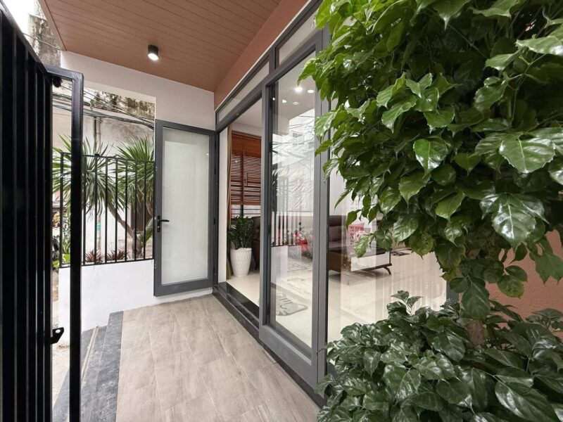 Nhà 3 tầng 2 mặt kiệt Hoàng diệu 5950