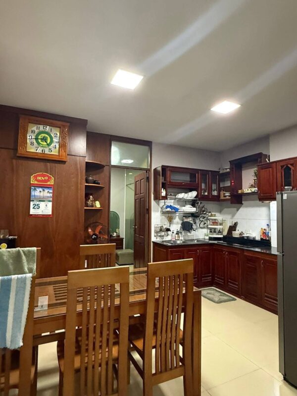 Nhà 2 tầng mặt tiền Lê Thiệt, 6150