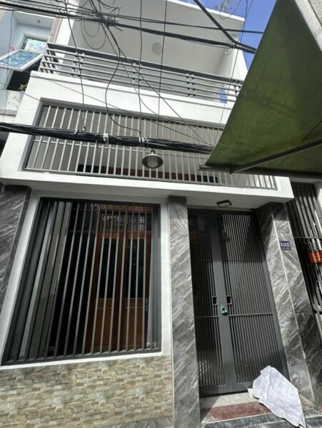 Nhà 3 tầng kiệt Lê Độ, 98mv, 5550