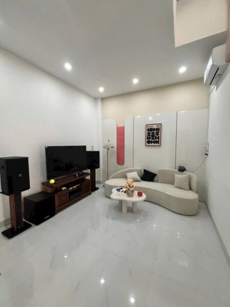 Nhà 3 tầng kiệt Nguyễn Chánh, 5150