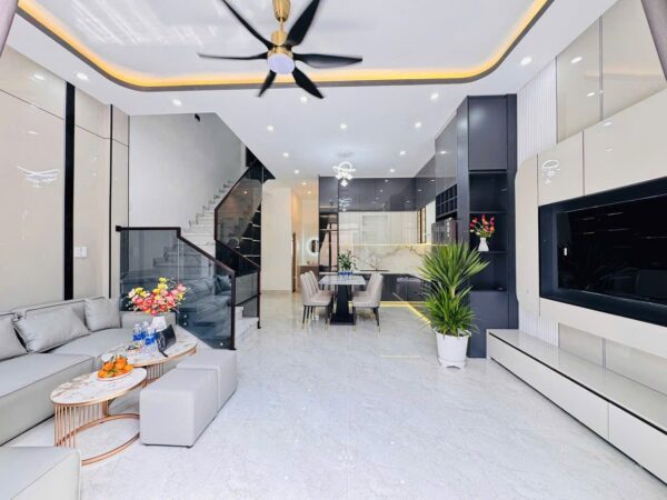 Nhà 3 tầng kiệt Tôn Đức Thắng, 5250