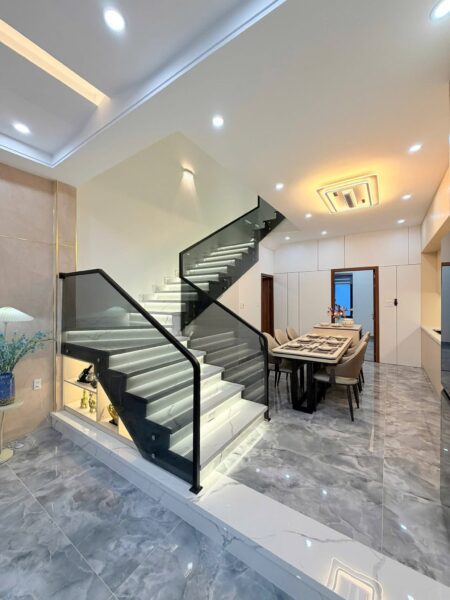 Nhà 2 tầng mặt tiền Yên Khê, 7350
