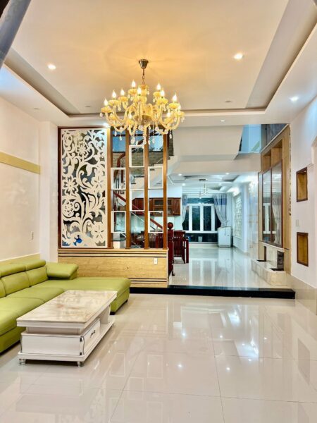 Nhà 3 tầng mặt tiền Phạm Đình Hổ, 10ty5