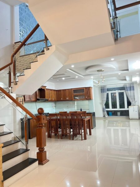 Nhà 3 tầng mặt tiền Phạm Đình Hổ, 10ty5