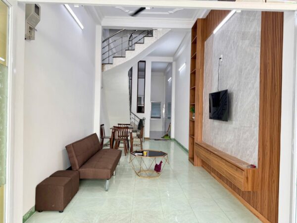 Nhà 2 tầng mặt tiền đường nhánh Hà Huy Tập, 4330