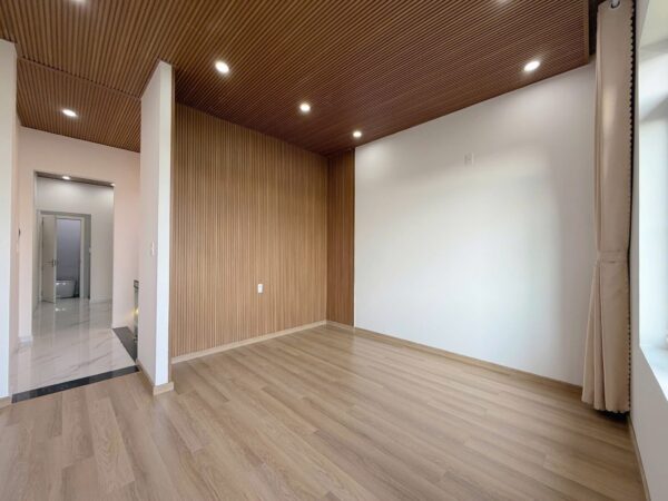 Nhà 3 tầng kiệt ô tô Điện Biên Phủ, 6500