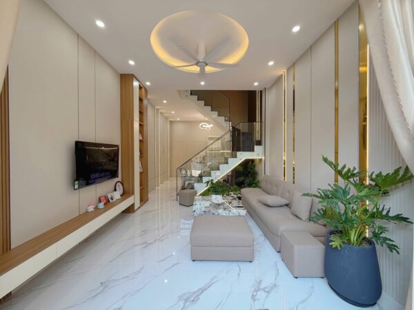 Nhà 3 tầng kiệt ô tô Điện Biên Phủ, 6500