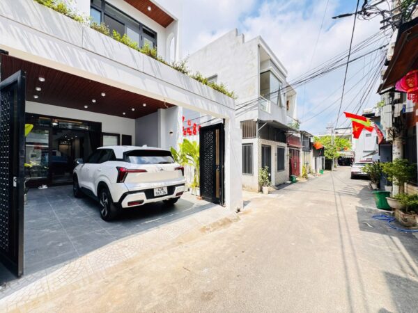 Nhà 3 tầng 2 mặt kiệt ô tô Lê Đình Kỵ, 5980