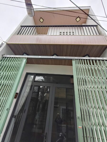 Nhà 2 tầng kiệt Trần Xuân Lê, 3750
