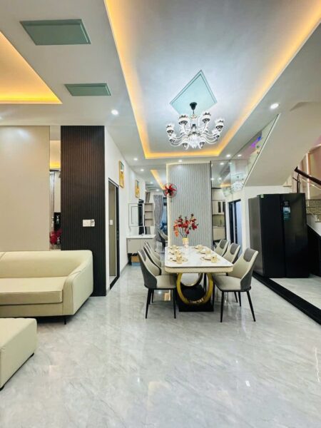 Nhà 3 tầng 2 mặt kiệt Trần Cao Vân,4650