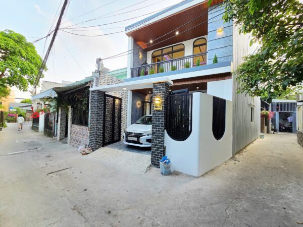 Nhà 2 tầng 2 mặt kiệt ô tô Trường Chinh, 4750