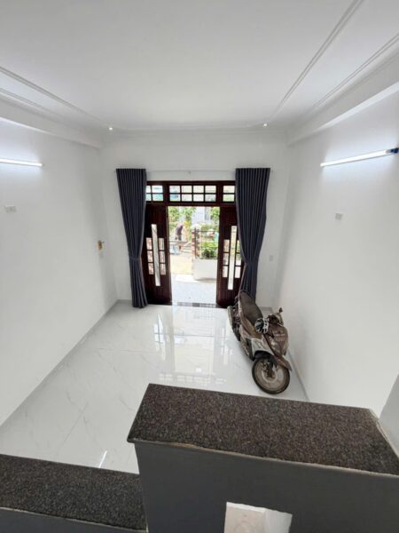 Nhà 2 tầng kiệt ô tô Điện Biên Phủ, 5200