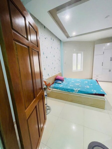 Nhà 2 tầng 2 mặt kiệt ô tô Lê Đình Lý, 3750