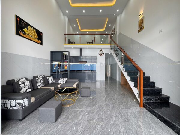Nhà mê lửng đúc, 148mv, điện bàn Bắc, 2600