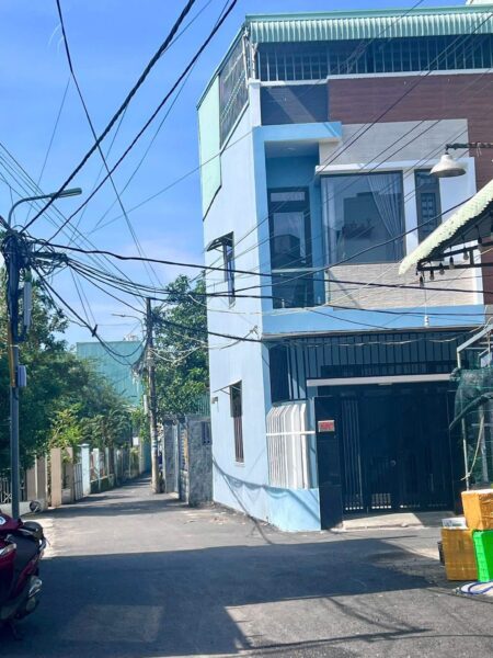 Nhà 3 tầng 2 mặt kiệt ô tô Hoàng Văn Thái, 4750