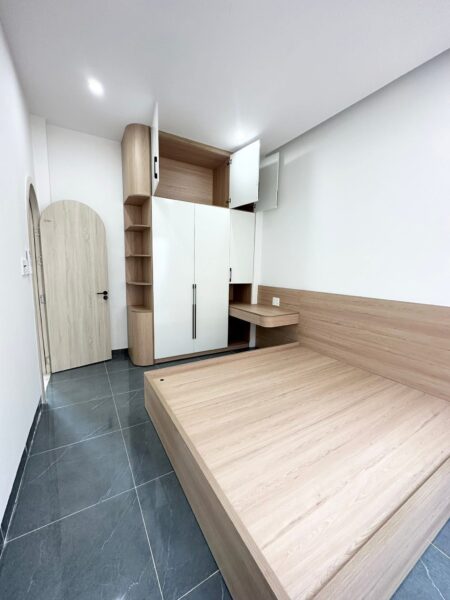 Nhà 3 tầng kiệt Nguyễn Lương Bằng, 70mv, 3850