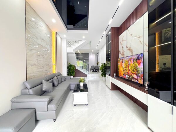 Nhà 3 tầng mặt tiền Phạm Nhữ Tăng, 7650