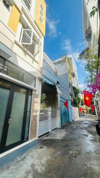 Tòa căn hộ 3 tầng kiệt ô tô Trương chí cương 6750