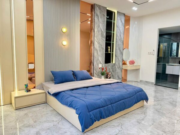 Nhà 3 tầng mặt tiền Dương Đức hiền 7950