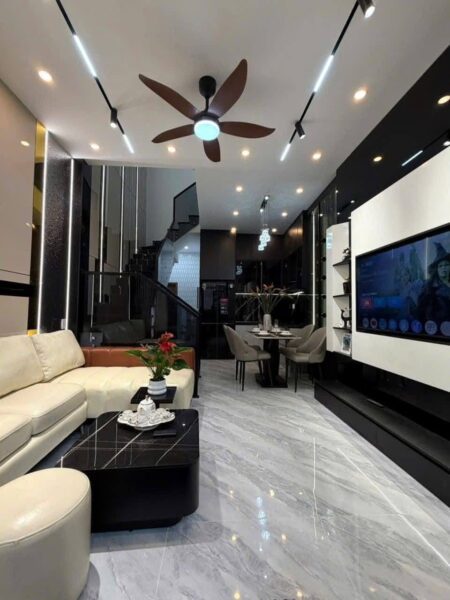 Nhà 3 tầng kiệt Ông ích khiêm, 5750
