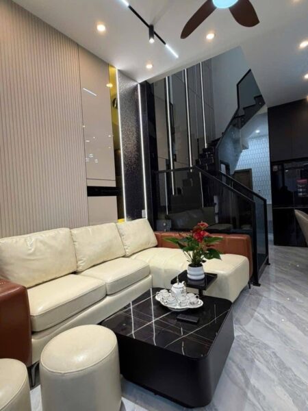 Nhà 3 tầng kiệt Ông ích khiêm, 5750