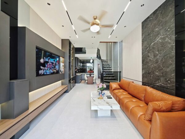 Nhà 3 tầng kiệt ô tô Tô Hiệu, 5650