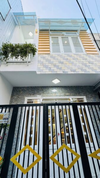 Nhà 2 tầng kiệt ô tô Lê Trọng Tấn, 2780