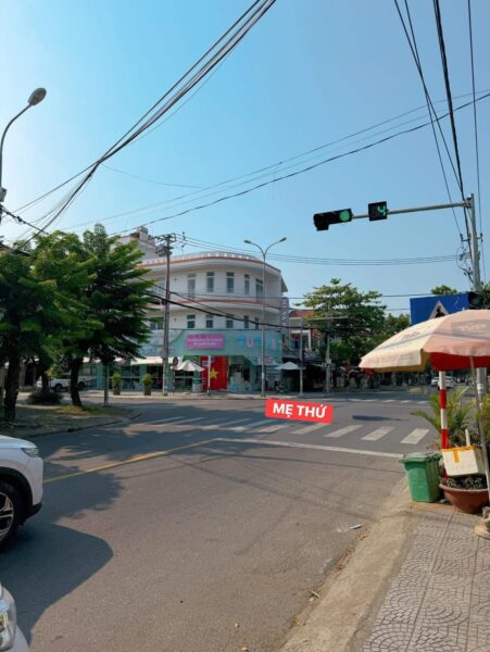 Đất mặt tiền Văn Tiến Dũng, 9300