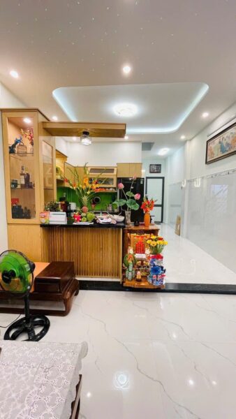 Nhà 3 tầng mặt tiền Hoá Sơn, 8830