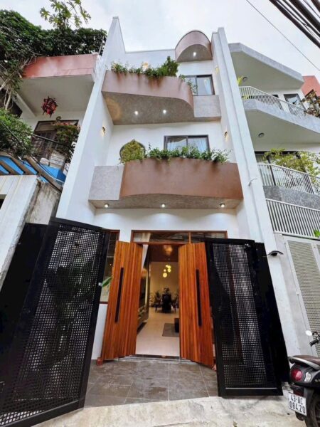 Nhà 3 tầng kiệt ô tô Điện Biên Phủ, 5550