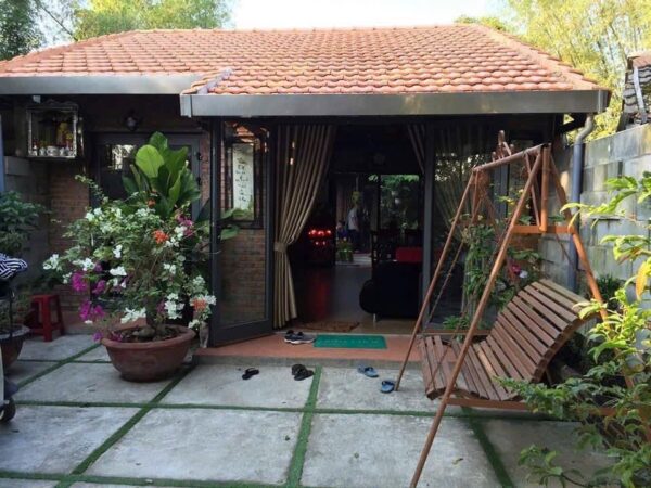 Nhà kiệt ô tô Yến Nê, Hoà tiến 160mv, 2850