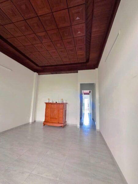 Nhà 2 tầng mặt tiền Đồng Trí, 5500